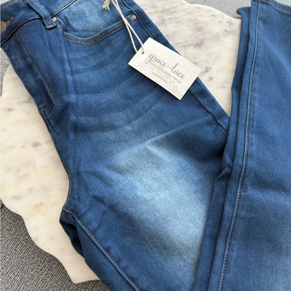 Grace & Lace Women's Blue Skinny Jeans - Picture 1 of 4